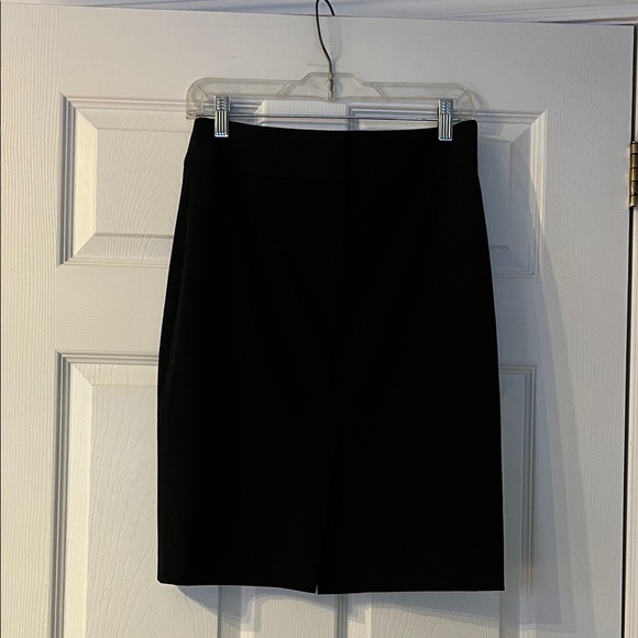 Hugo Boss Classic Black Pencil Skirt - Picture 2 of 7